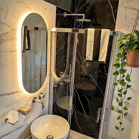 The Arrival Suite-bari شقة باري